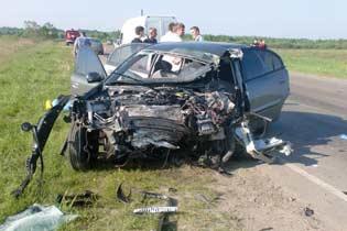 ДТП под Львовом : Mercedes 420SE под управлением гражданина Канады попал под КАМАЗ-5320 - водитель легковушки погиб (ФОТО)